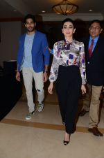 Karisma Kapoor, Sidharth Malhotra snapped at an event on 16th Nov 2015